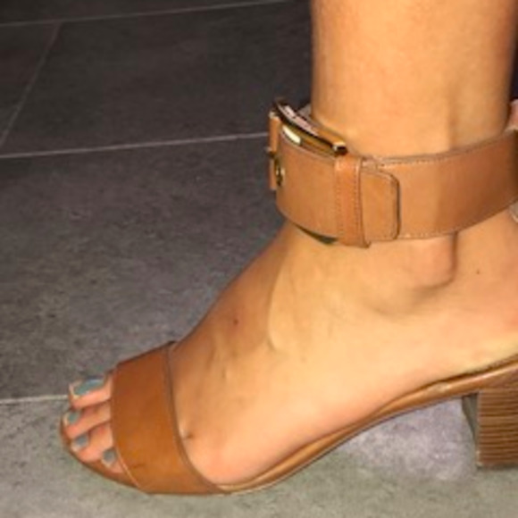 Michael Kors leather Sandals - Picture 3 of 6